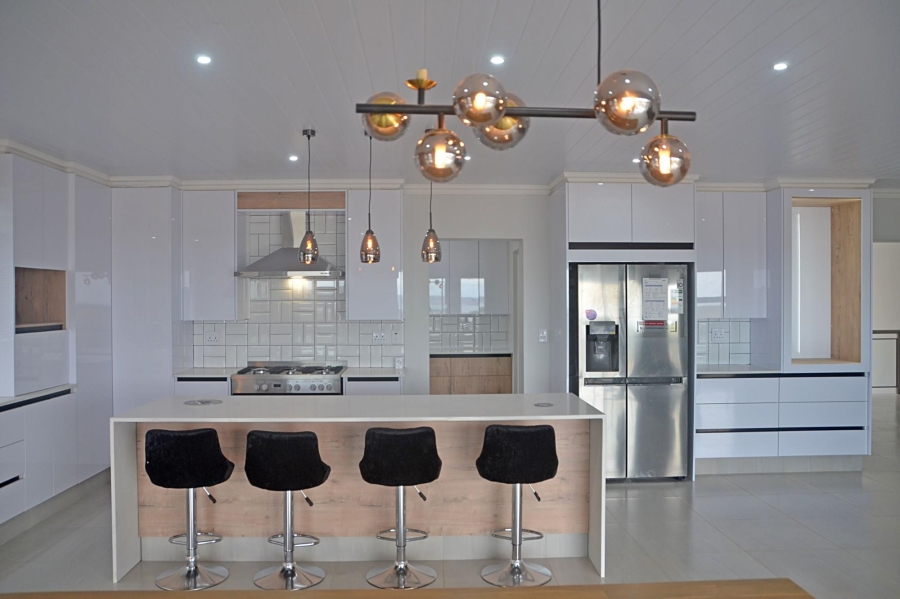 4 Bedroom Property for Sale in Monte Christo Western Cape